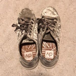 Dolce vita sneakers